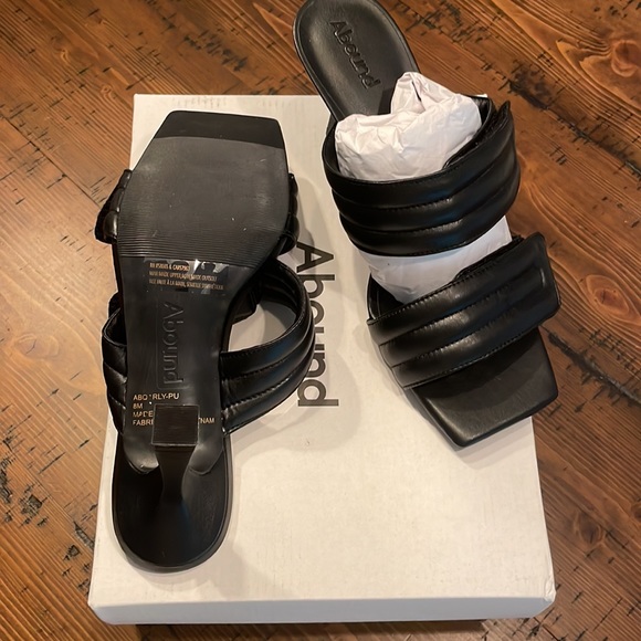 Abound | Qarly Quilted Sandal | Black | size 8 | NWT - Picture 6 of 7